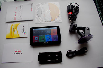 艾酷A550车载GPS导航仪 5寸高清屏下的智能出行伙伴